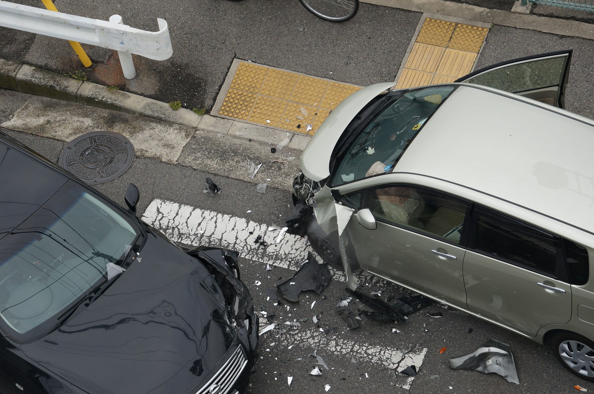 事故車は売却と修理どちらがお得 おすすめ事故処理方法教えます 事故車 廃車買取タイロッド